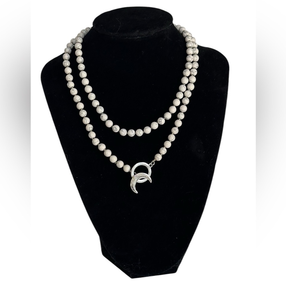 True devotions 31” howlite bead necklace natural pink Quartz teardrop pendant. - Picture 10 of 14
